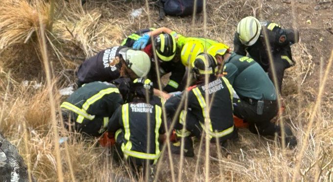 HOMBRE HERIDO EN UN BARRANCO DE CANDELARIA1 16-10-24
