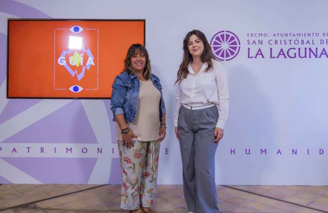 Idaira Afonso en la presentación de una Guía