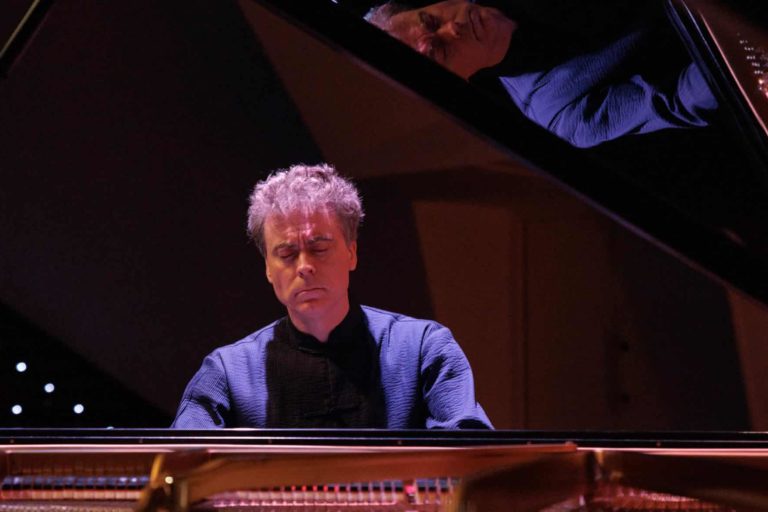 Paul Lewis en el Auditorio de Tenerife (1)