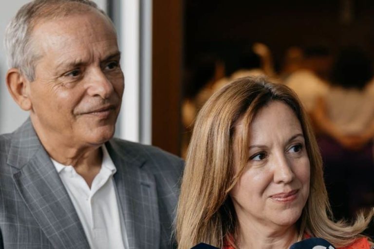 ROSA DÁVILA Y EFRAÍN MEDINA 001
