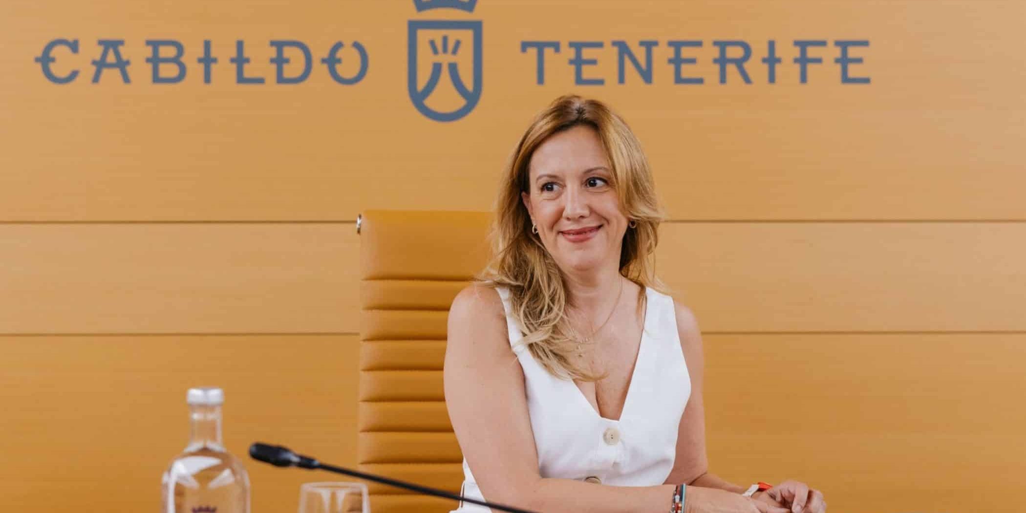 Rosa Dávila-Presidenta (23)