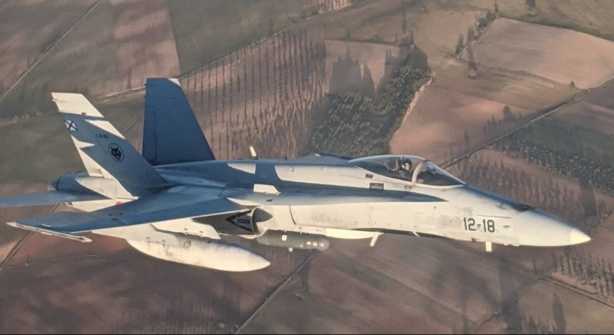 SE ESTRELLA UN F-18 EN TERUEL 4-10-24