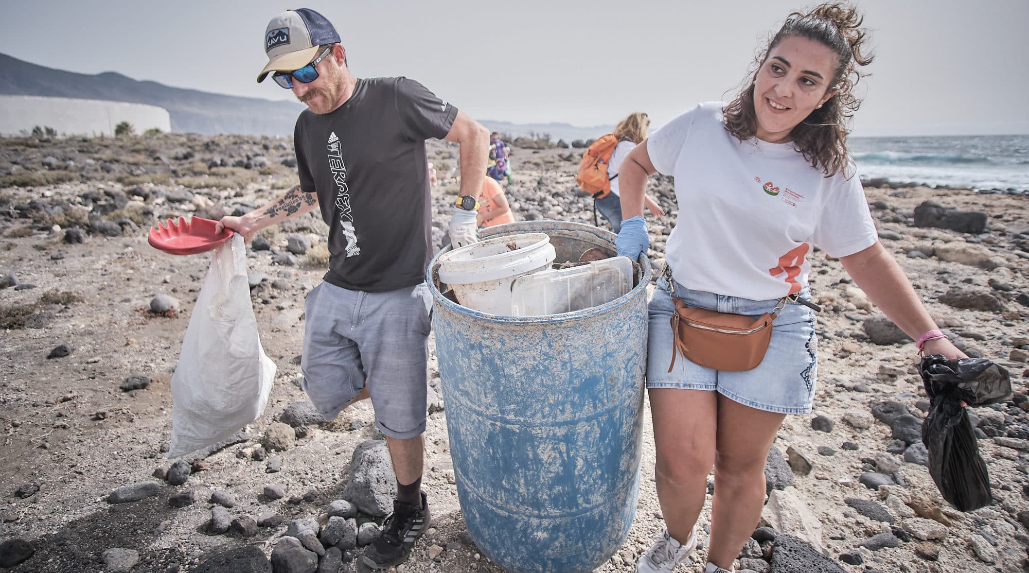 Voluntariado Ambiental-Limpieza costa 00 (1)