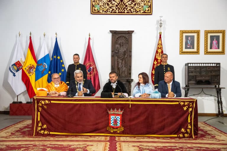 apertura curso academico adeje1
