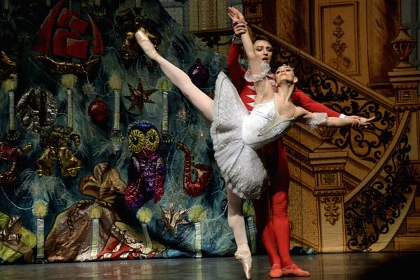 041124 Foto de la función El Cascanueces de la International Ballet Company