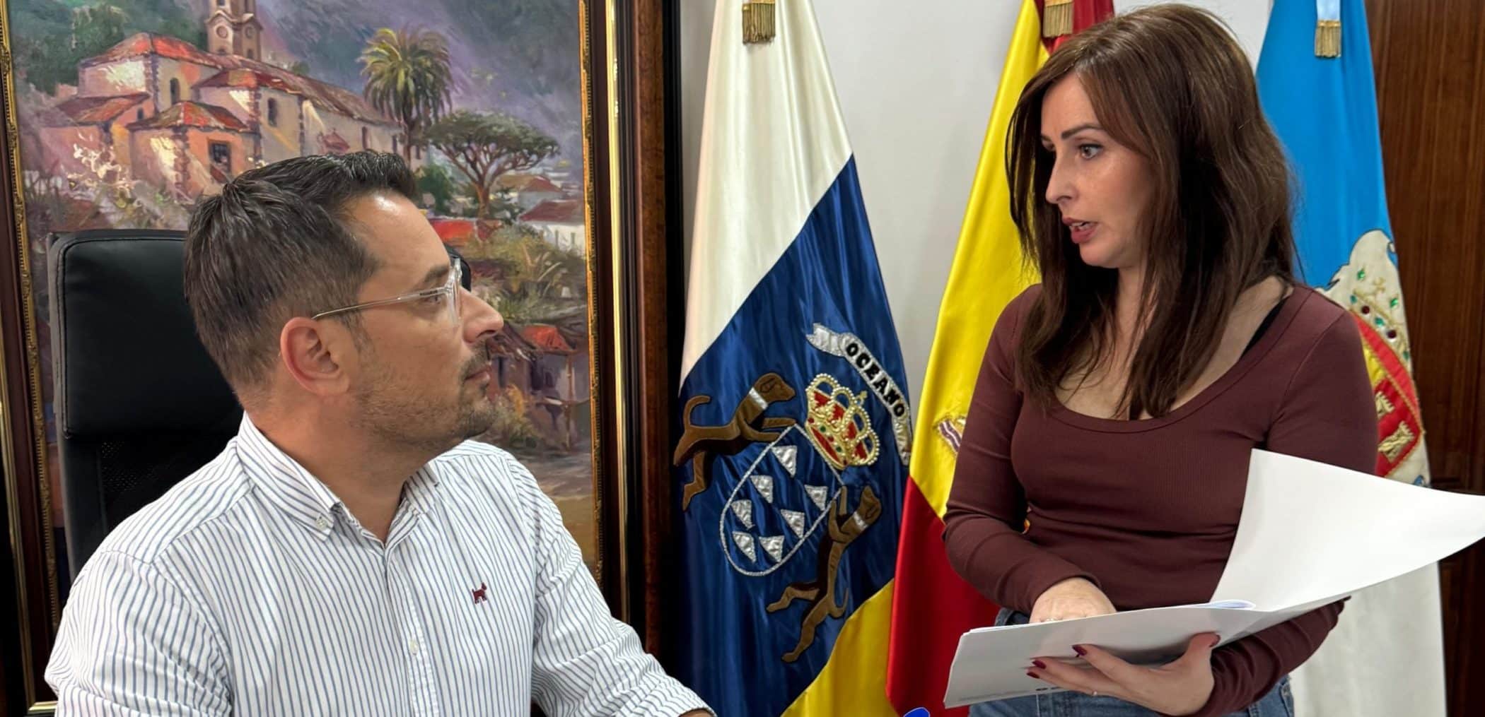131124 Alcalde y concejala Hacienda presupuesto social 2025