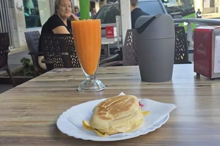 241125 Papeleras para residuos en bares y cafeterías