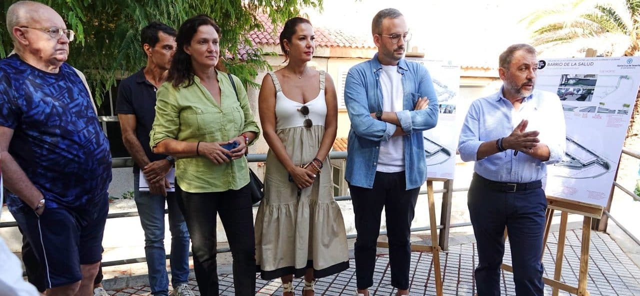 241129 Presentación del proyecto de rehabilitación a los vecinos de La S…