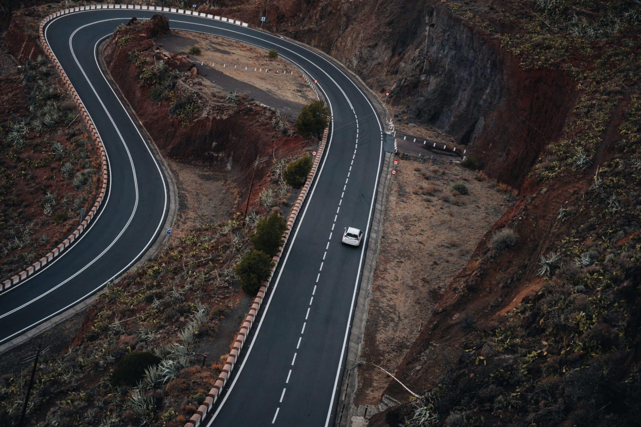Carretera Gm1 en su acceso a Valle Gran Rey