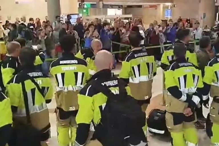 DESPEDIDA A LOS BOMBEROS CANARIOS CAMINO DE VALENCIA 3-11-24
