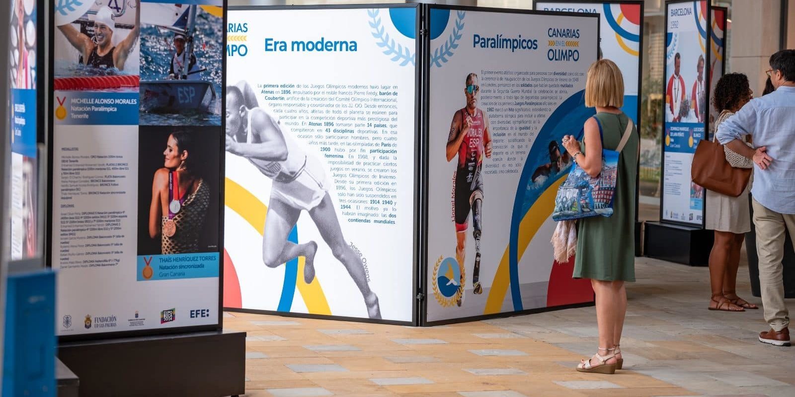 FOTO. Deportistas canarios visitan la exposición Canarias en el Olimpo en el CC Alisios 4