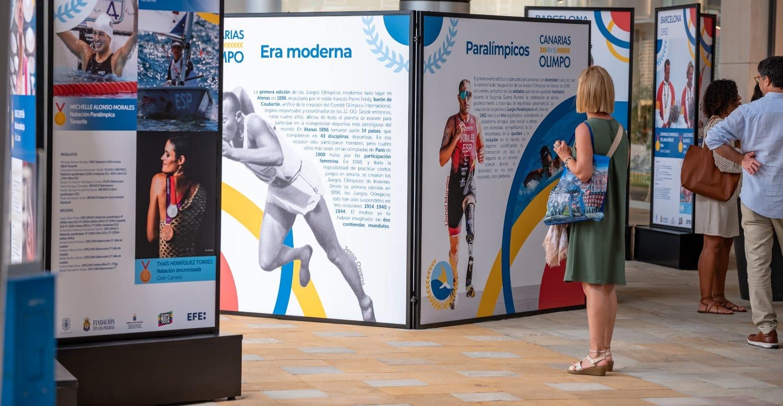 FOTO. Deportistas canarios visitan la exposición Canarias en el Olimpo en el CC Alisios 4