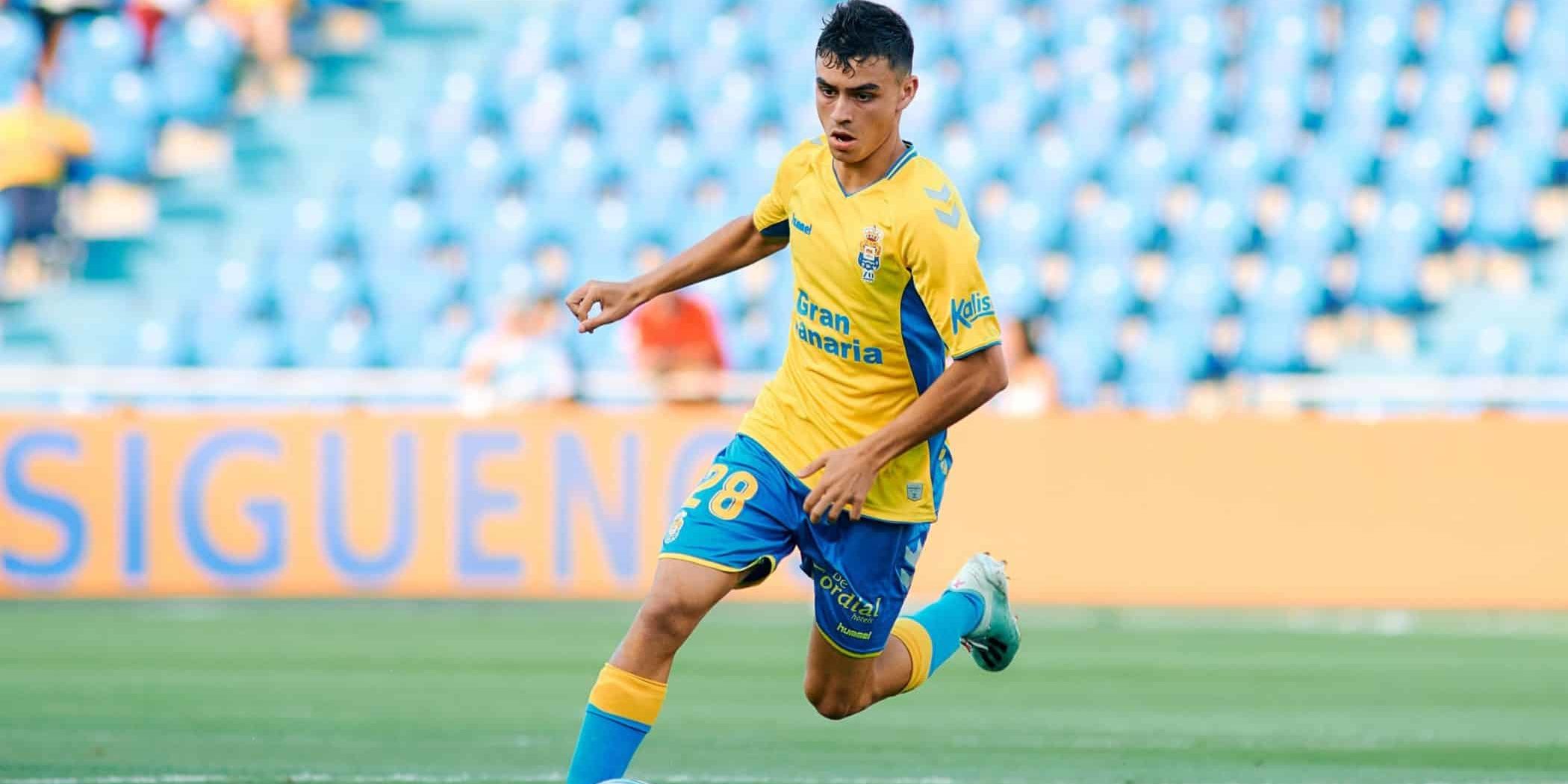 FOTO. Imagen de archivo de Pedri González, en su debut oficial con la UD Las Palmas ante la SD Huesca