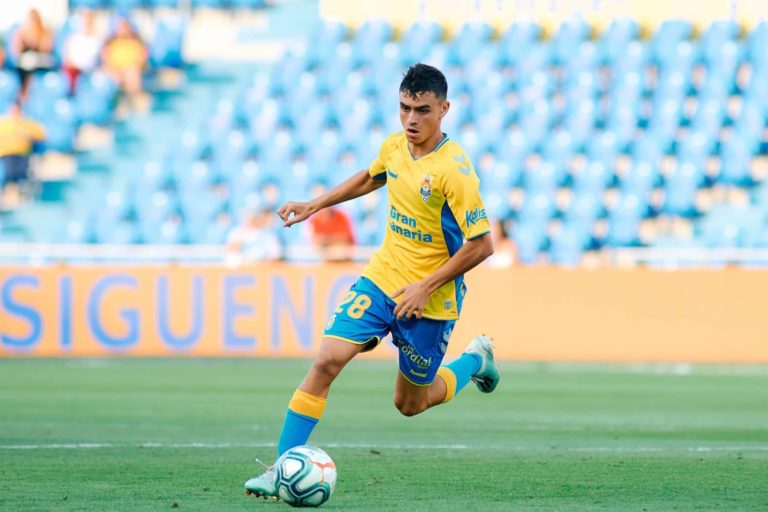 FOTO. Imagen de archivo de Pedri González, en su debut oficial con la UD Las Palmas ante la SD Huesca