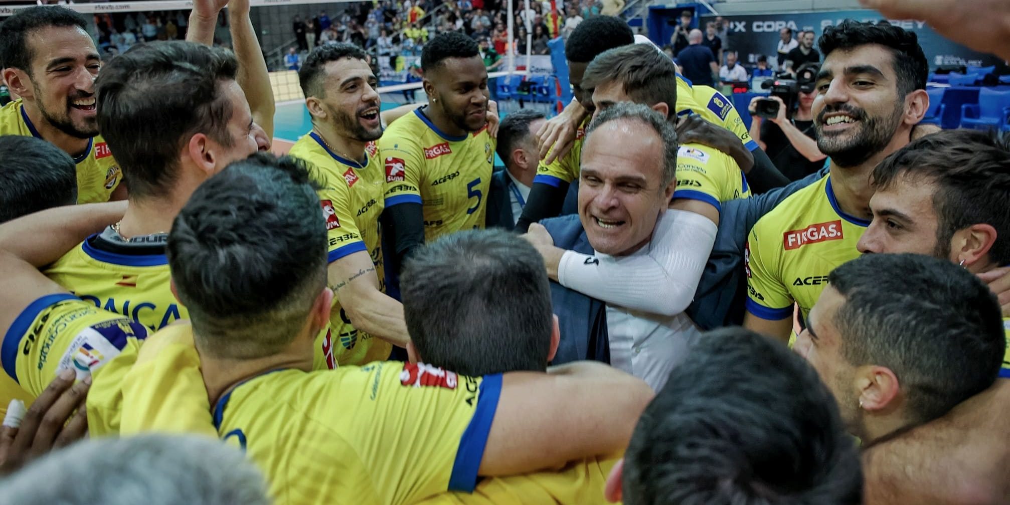 FOTO. Imagen de archivo del Club Voleibol Guagas durante la temporada 2023-2024 (2)