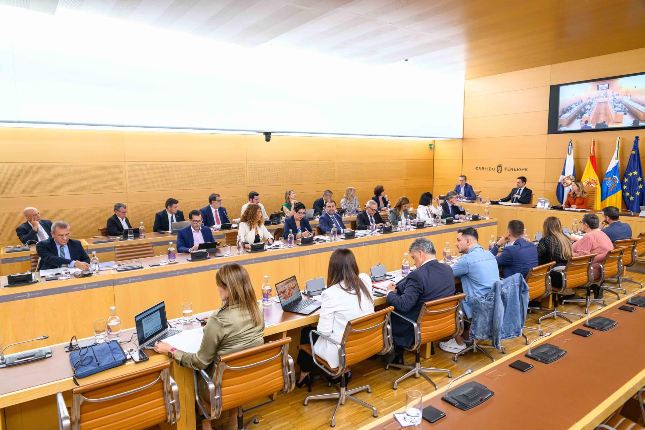 PLENO PRESUPUESTOS 001