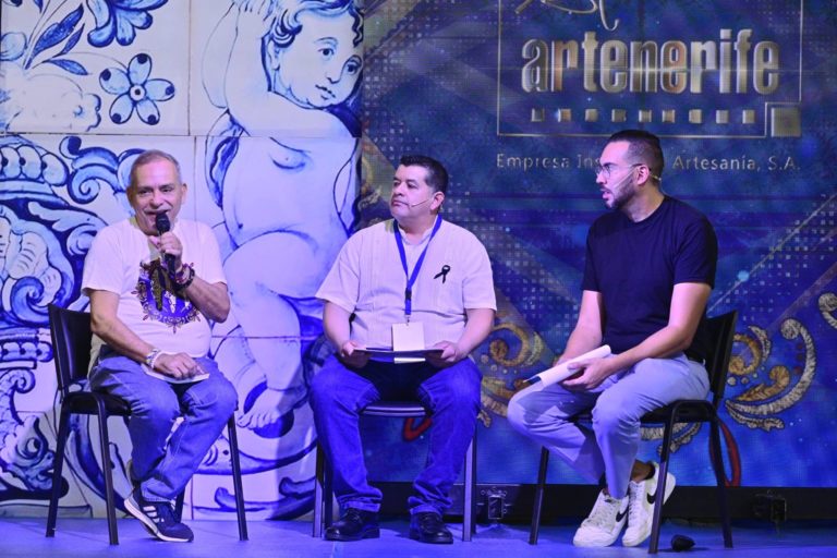 PRESENTACIÓN DE LIBRO FERIA 001