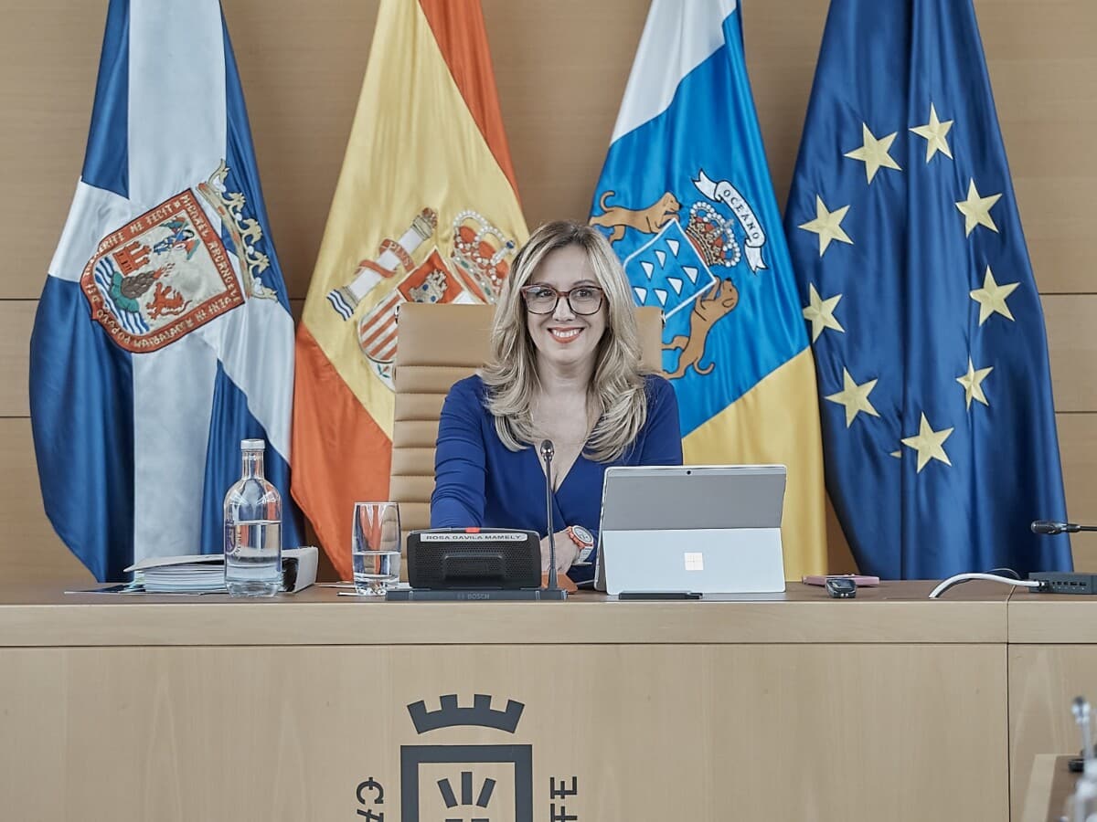 ROSA-DAVILA-PLENO-001-1200×900