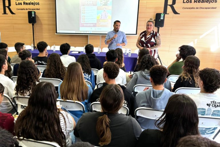 031224 D�a Internacional de las Personas con Discapacidad 2024 puertas abiertas Centro Discapacidad (14)