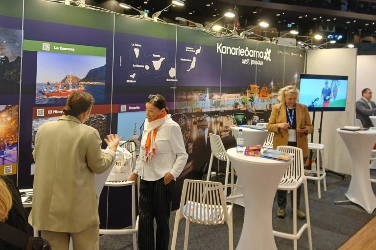 031224 Espacio de trabajo y reuniones de Islas Canarias en la Travel News Market de Estocolmo (1)