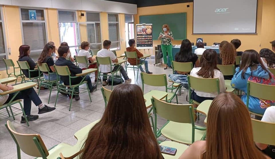061224 Sesión del Programa de Estímulo del Talento Matemático en La Gomera