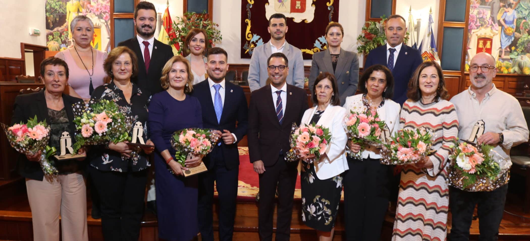 191224 Homenaje a personal docente jubilado en centros educativos de Los Realejos 2024 (1)