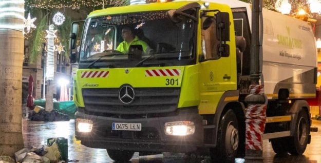 241230 Limpieza del servicio Valoriza en Santa Cruz