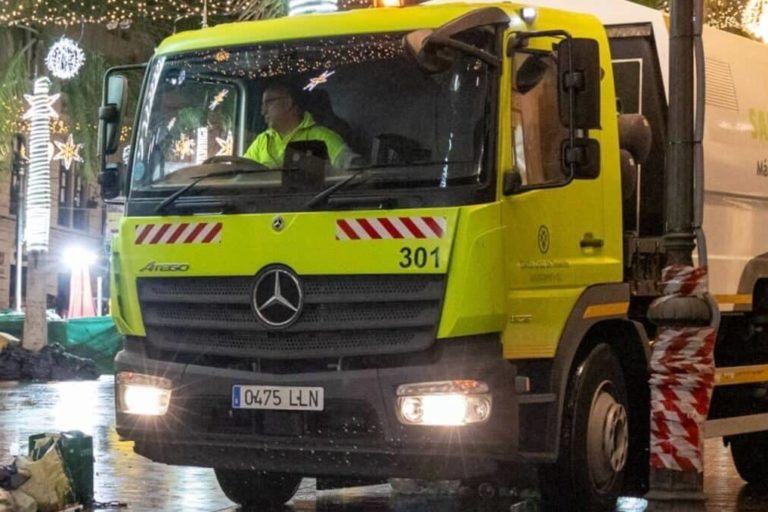 241230 Limpieza del servicio Valoriza en Santa Cruz