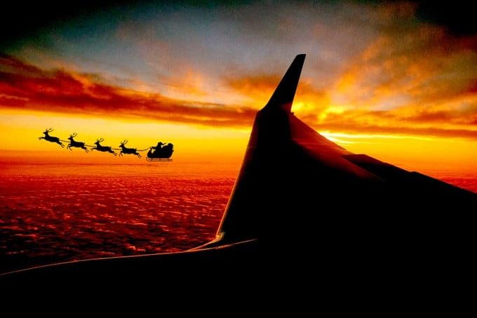 PAPÁ NOEL VISTO DESDE LA CABINA DE UN AVIÓN 24-12-24