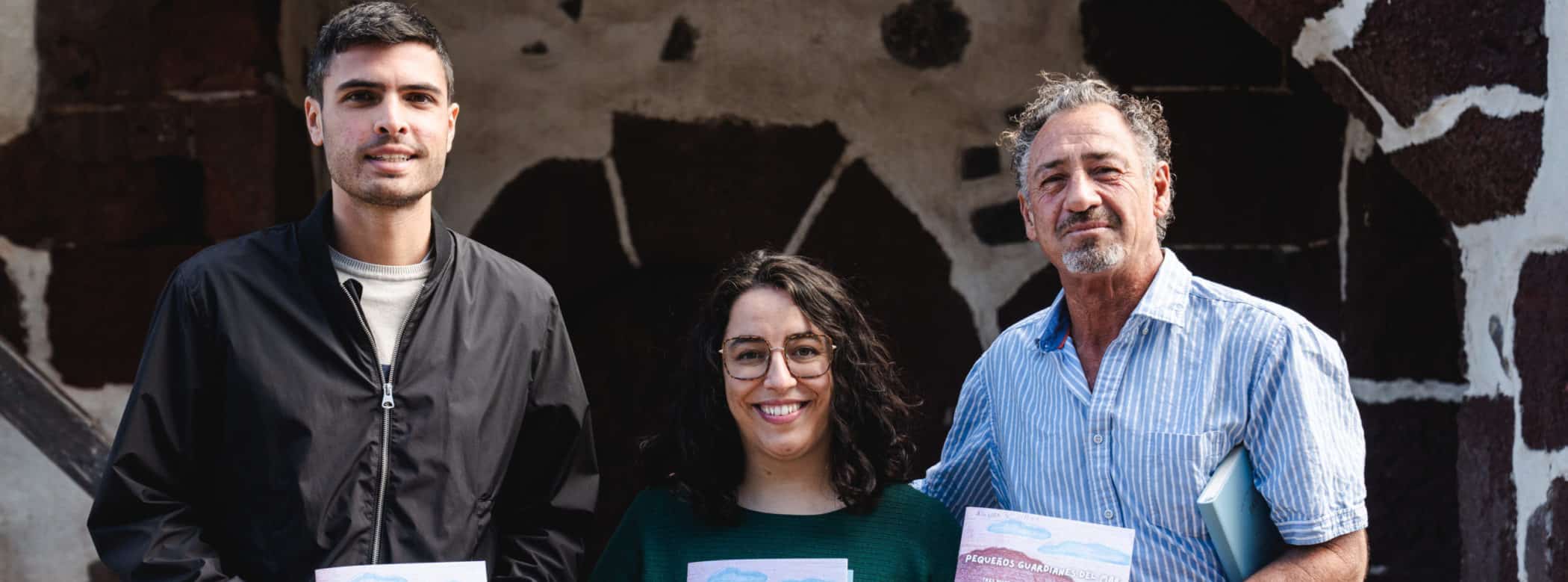 230125 De izq. a dcha. Diego Chinea, coordinador Reserva de la Biosfera de La Gomera – Cristina Ventura, vicepresidenta 2a del Cabildo – Ugo Perruna, presidente de Aglayma Ecológica