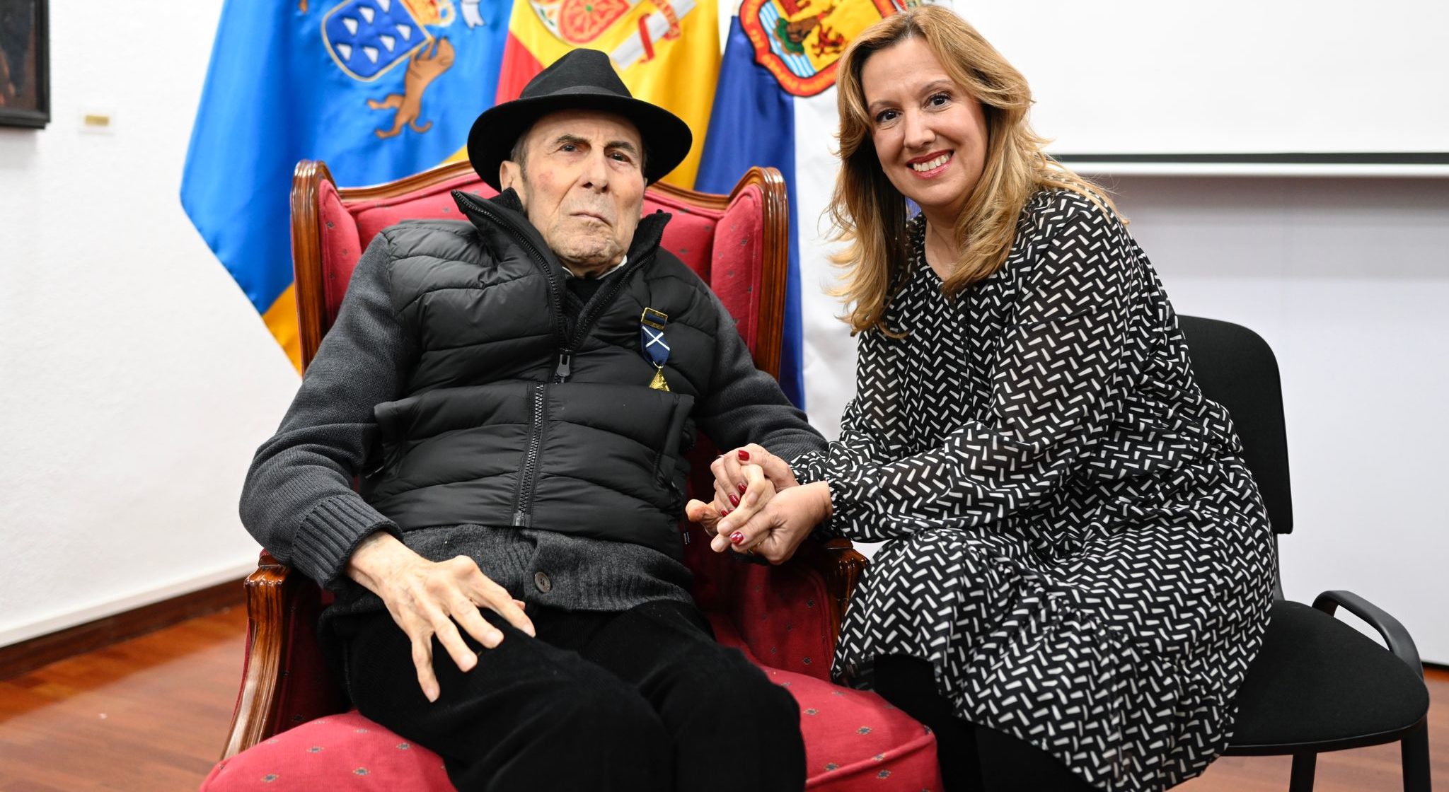 DISTINCIÓN CRISTINO DE VERA 001