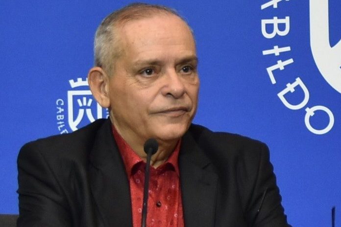 EFRAÍN MEDINA 001