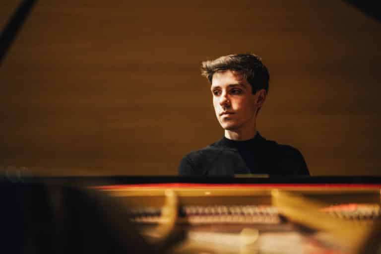 El pianista Victor Naranjo