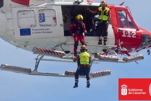MUJER RESCATADA POR EL GES TRAS SUFRIR UNA CAÍDA EN UN BARRANCO DE ARICO 19-1-25