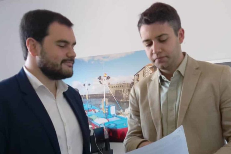 PEDRO Y LEO