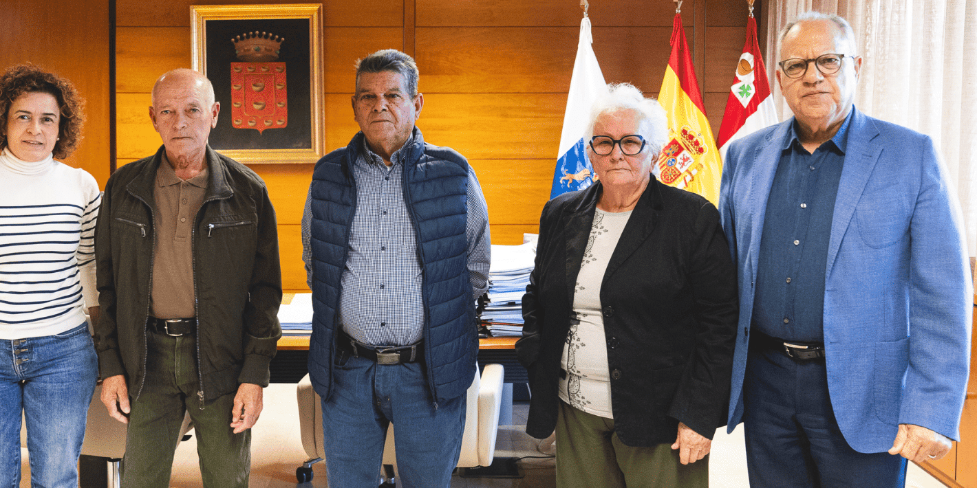 Recepcion de las romeras y los Premios Meritos Humanos (1)