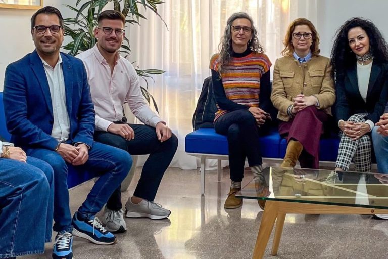 140225 Incorporaciones t�cnica administraci�n general educador y trabajadora social