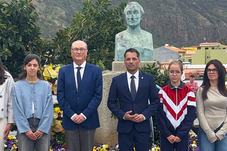210225 Acto 212 aniversario fallecimiento Viera y Clavijo D�a Letras Canarias 2025 (40)