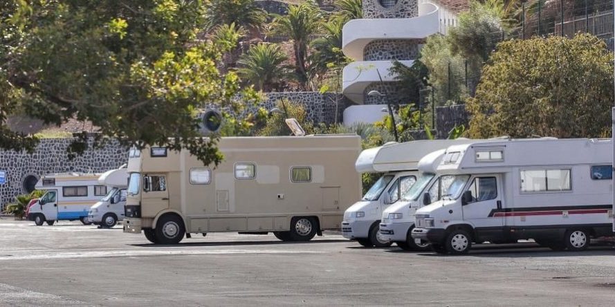 250221 Caravanas en el Palmetum (1)