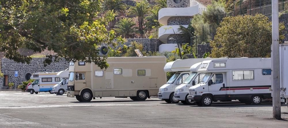 250221 Caravanas en el Palmetum (1)