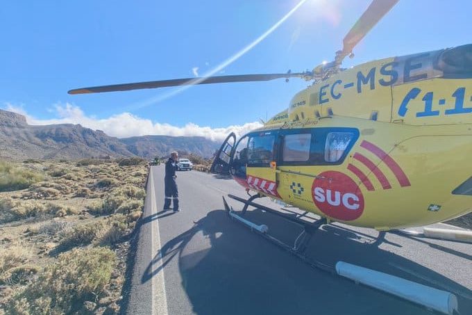 CICLISTA HERIDO TRAS UN ACCIDENTE EN LAS CAÑADAS DEL TEIDE-LA OROTAVA 13-2-25