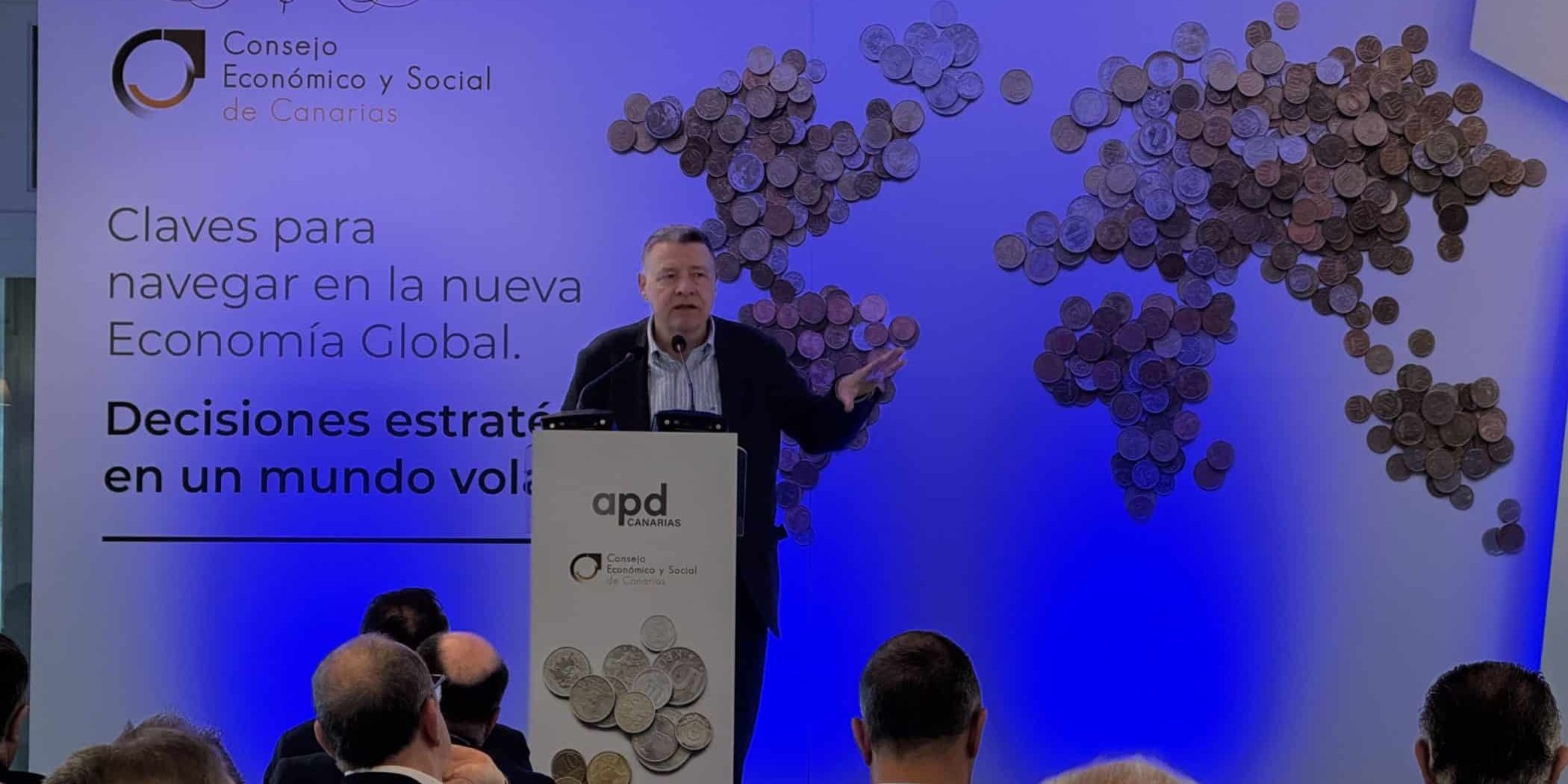 El exministro Jordi Sevilla durante su intervención