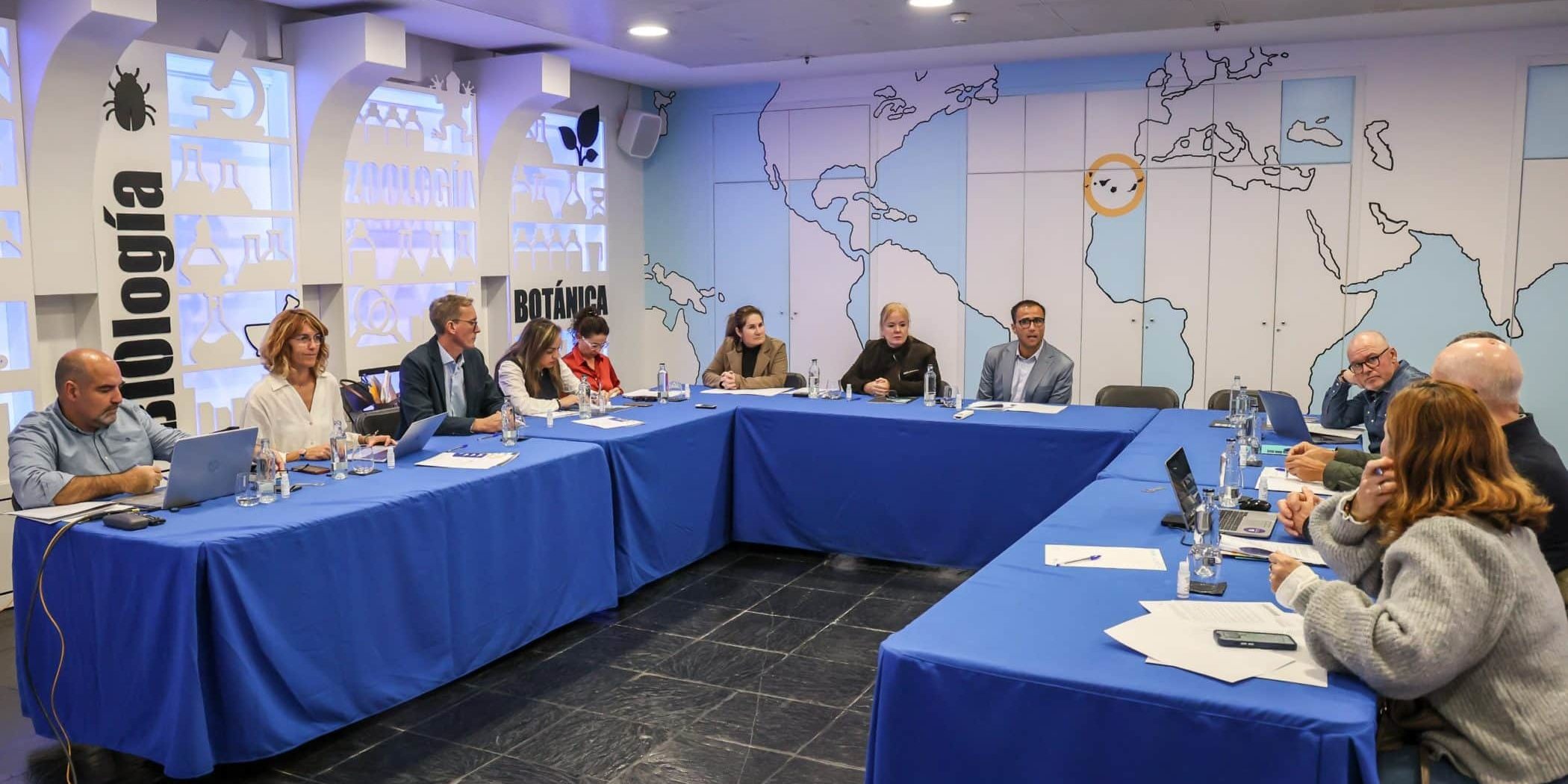 FOTO. Reunión constitutiva del Observatorio Canario de la Actividad Física y el Deporte (3)