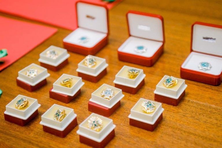 Insignias