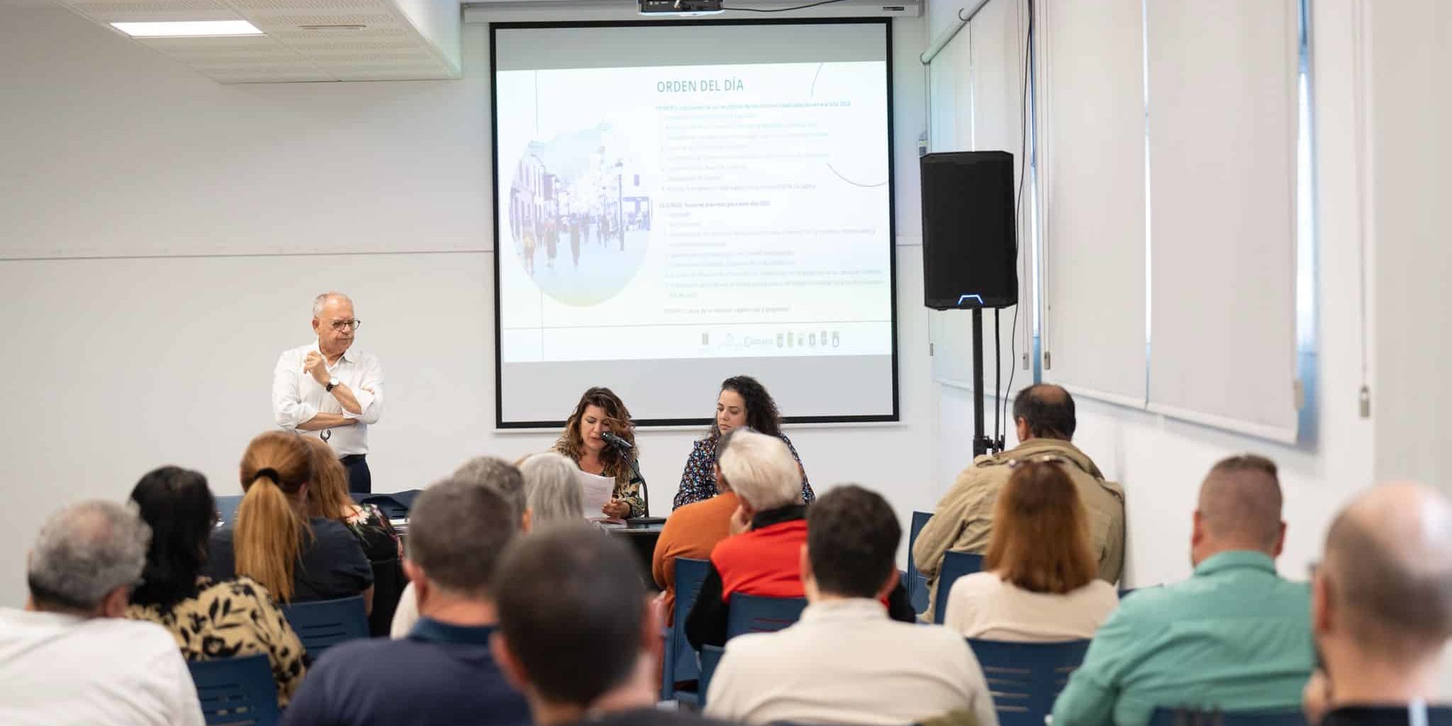Jornada con empresarios en Playa de Santiago