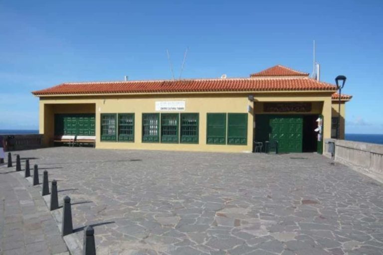 Plaza superior del ECR