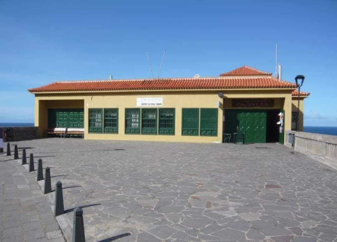 Plaza superior del ECR