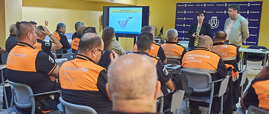 Reunión de Iván Martín con las asociaciones de protección civil.