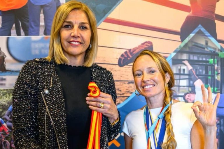 Yolanda Moliné y Laia Sopeña