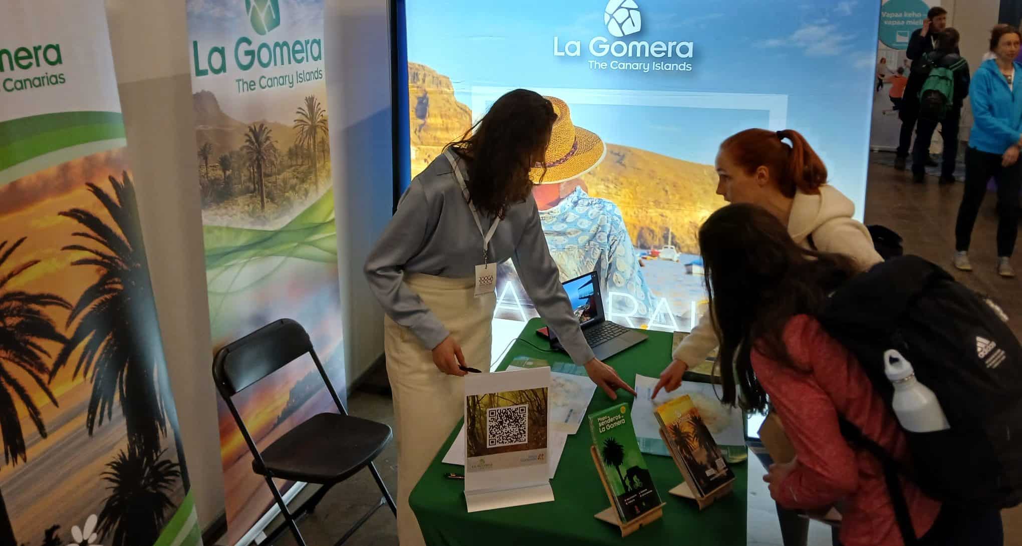 110325 Stand de La Gomera en el Festival de Yoga de Helsinki 2025